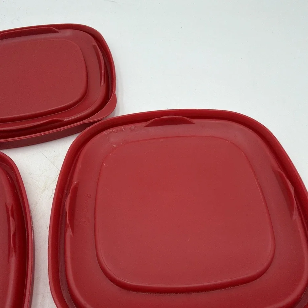 Lot Of 5 Rubbermaid Tops #7J64-20~Lids Only~ Red Stackable 6.5